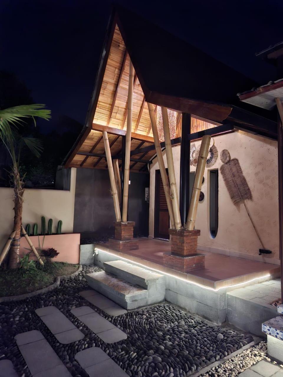 Ubud Hidden Villa Yone Village Dış mekan fotoğraf